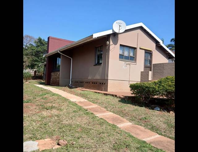 3 BEDROOM HOUSE FOR SALE IN MONTCLAIR